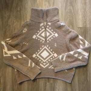 JESSICA SIMPSON FUZZY CROPPED SWEATER